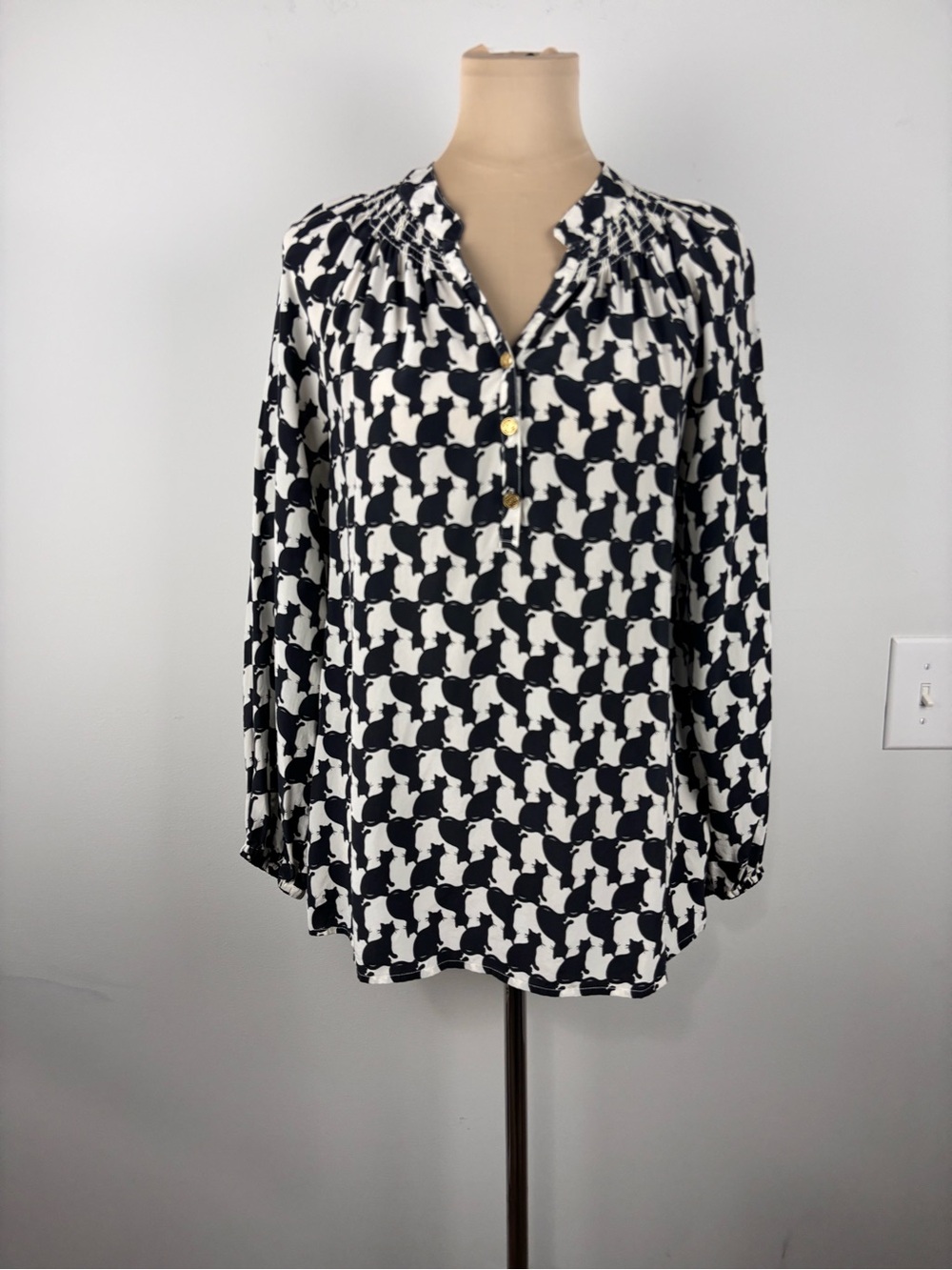 Lilly Pulitzer Womens M Elsa Fancy Feast Silk Blouse All Over Black Cat Print